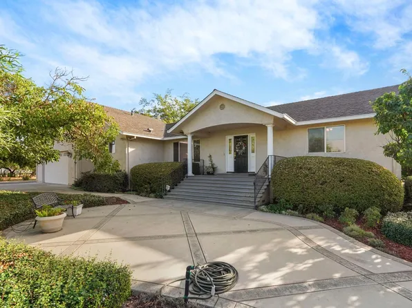 14267 E Peltier Rd, Acampo, CA 95220