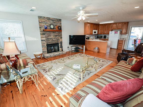 4th image of 119 Sierra Ct