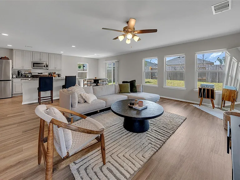 2147 Twisted Cedar Ct — Photo 7