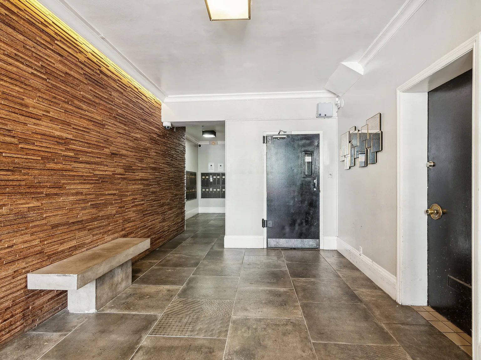 685 Geary Street — Photo 4