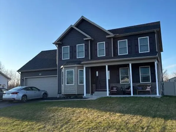 42 Independence Dr, Plattsburgh, NY 12901