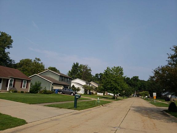 4th image of 8610 Oakridge Dr