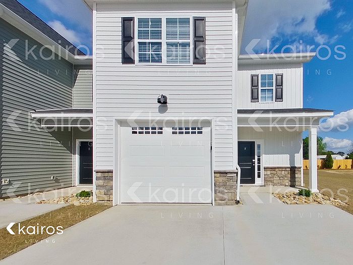 1st image of 3713 Oak Leaf Way #F