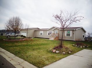 11214 Wildbrook Ct, South Lyon, MI 48178