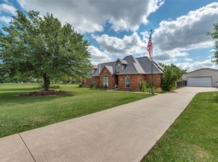 164 Royal Park Ln, Waxahachie, TX 75165