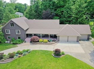 3655 Fairway Dr, Canfield, OH 44406