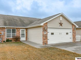 3901 Ballard Ct, Lincoln, NE 68504