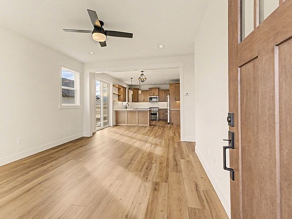 2nd image of 2925 Travis Ave
