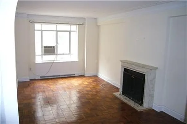 Rented by Domus Realty | media 17