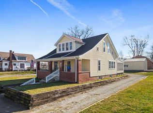 921 Jackson St, Hope, IN 47246