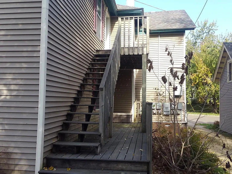 113 Laurel St W #4 — Photo 10