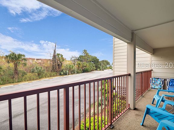 2nd image of 40 Folly Field Rd Unit 138