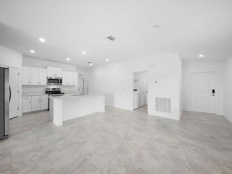 4216 Villa Rapallo Way — Photo 7