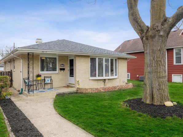 Brookfield IL Single Family Homes For Sale - 28 Homes | Zillow