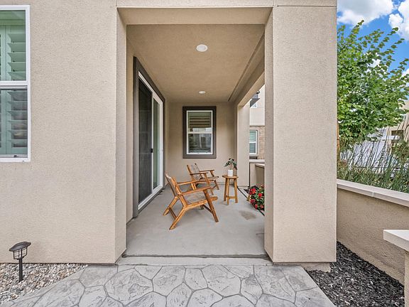 3rd image of 5801 Huntley Ave