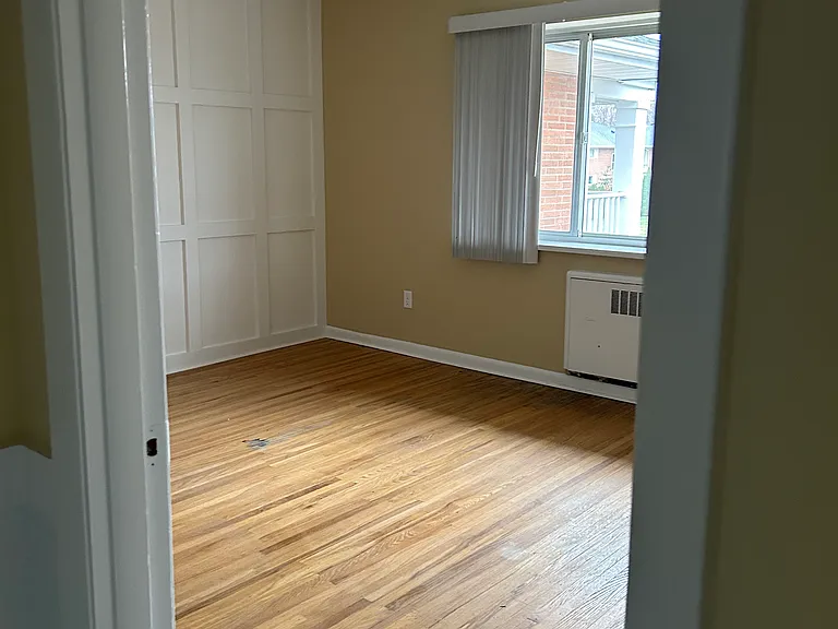 2415 Six East Ave #6 — Photo 16
