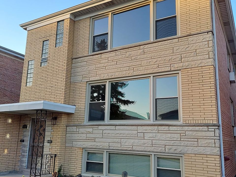 1st image of 8426 W Berwyn Ave #1