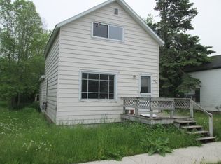 328 North C St, Cheboygan, MI 49721