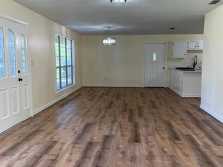 1184 Milam Ave — Photo 15