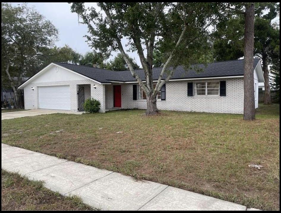 1st image of 76 Woodview Dr
