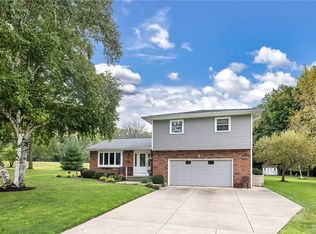 6835 Townsend Dr, Erie, PA 16505