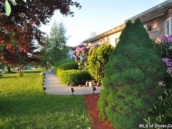 3rd image of 114 C E Penney Dr