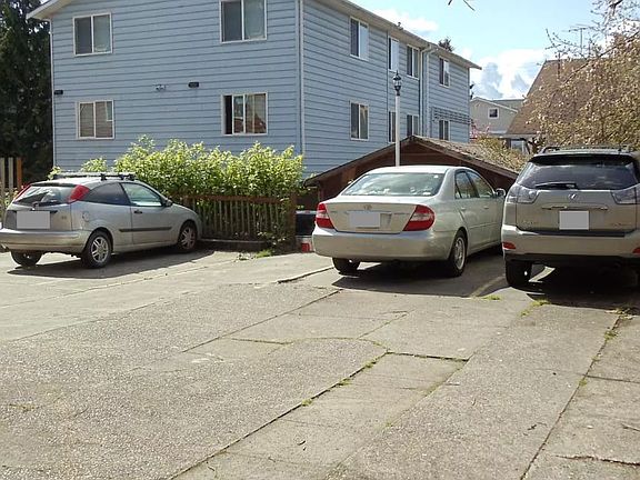 5th image of 4249 9th Ave NE #17275230