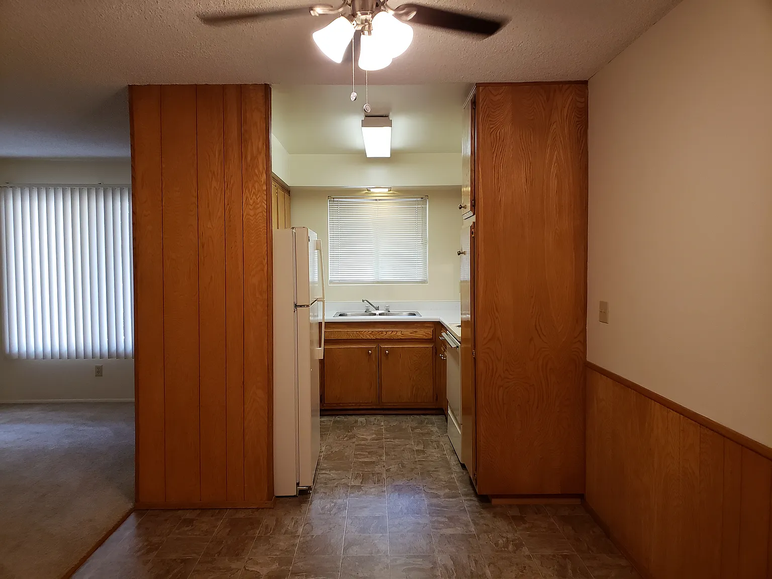 4836 Narragansett Ave — Photo 3