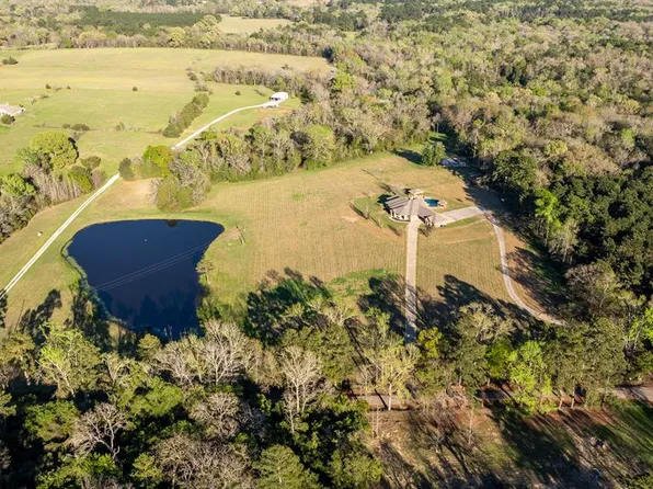 890 An County Rd #150, Palestine, TX 75803