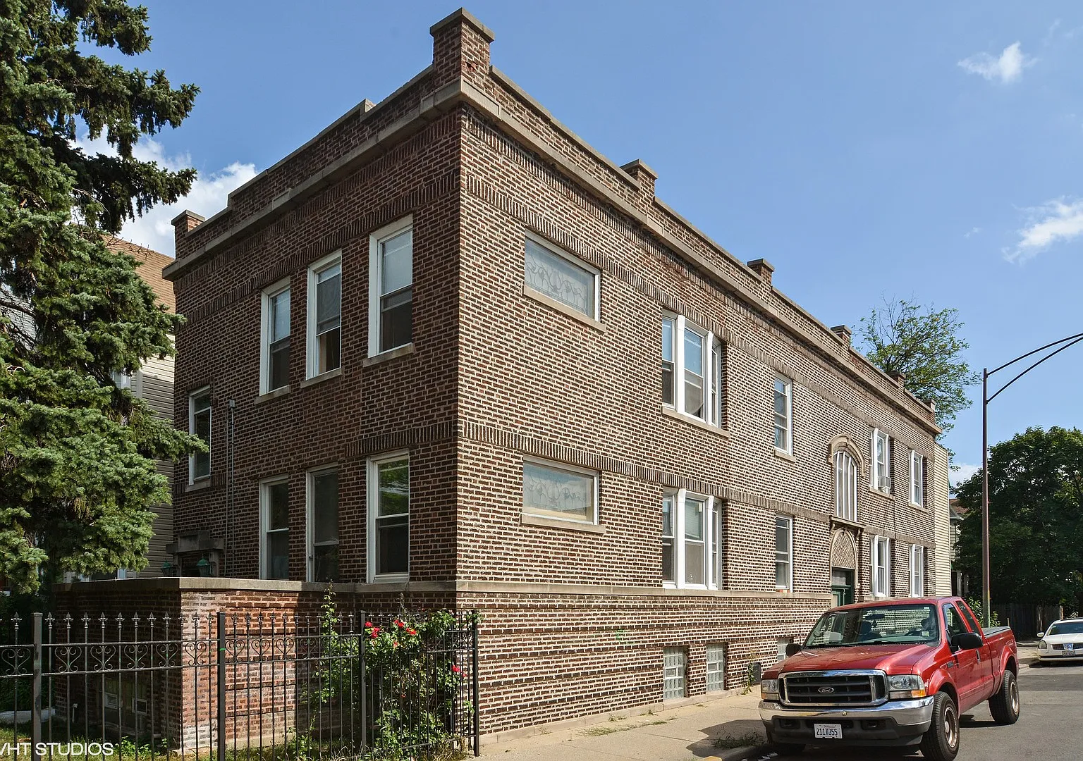 1 bed, 850 sqft, $1,935 — Photo 1