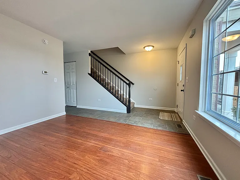 1304 Kettleson Dr — Photo 2