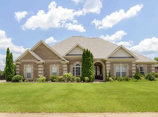 256 Cypress Creek Dr, Florence, AL 35633