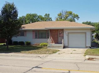 2064 18th Ave, Columbus, NE 68601