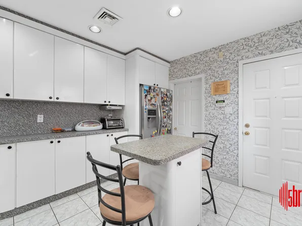 15 Van Sicklen Street image 9 of 38