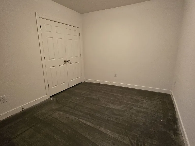 302 Goshen St #100 — Photo 9