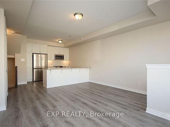 4th image of 808 Mikinak Rd