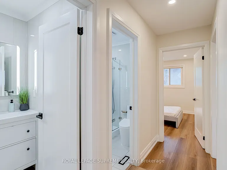 143 Voltarie Cres #UPPER — Photo 15