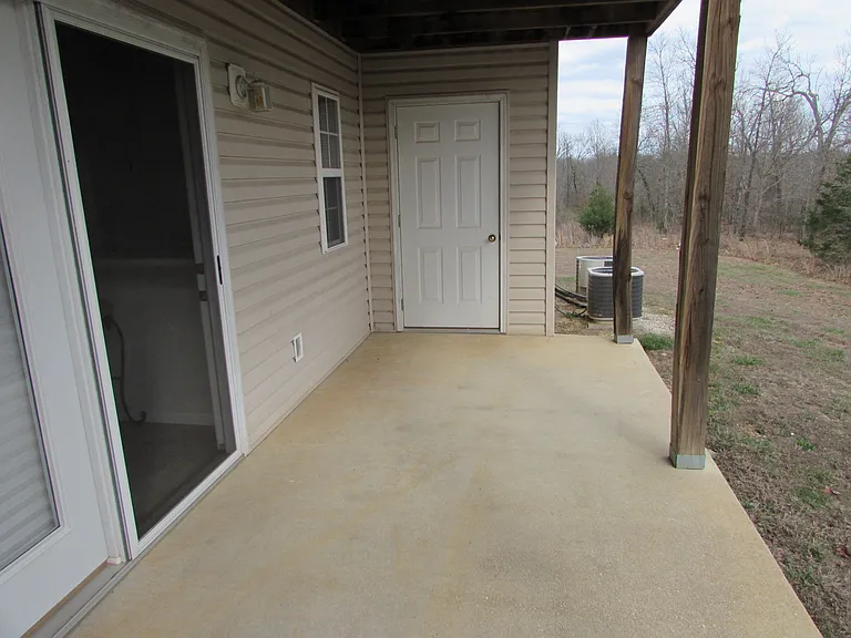 22710 Hanley Ln — Photo 13