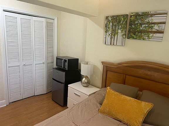 3rd image of 10515 SW 136th Ct