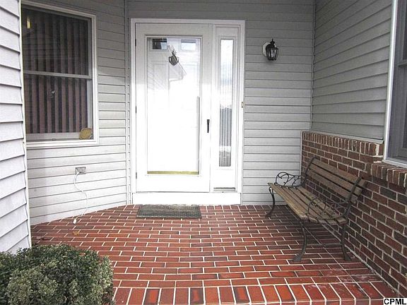 2nd image of 1089 Birch Knoll Dr