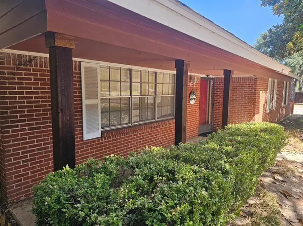 2501 White Oak Ln, Arlington, TX 76012