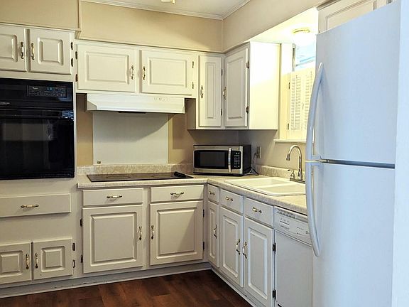 5th image of 108 Saratoga Cir