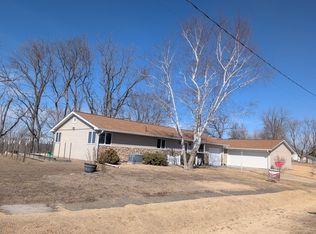 808 S Church St, Albany, IL 61230