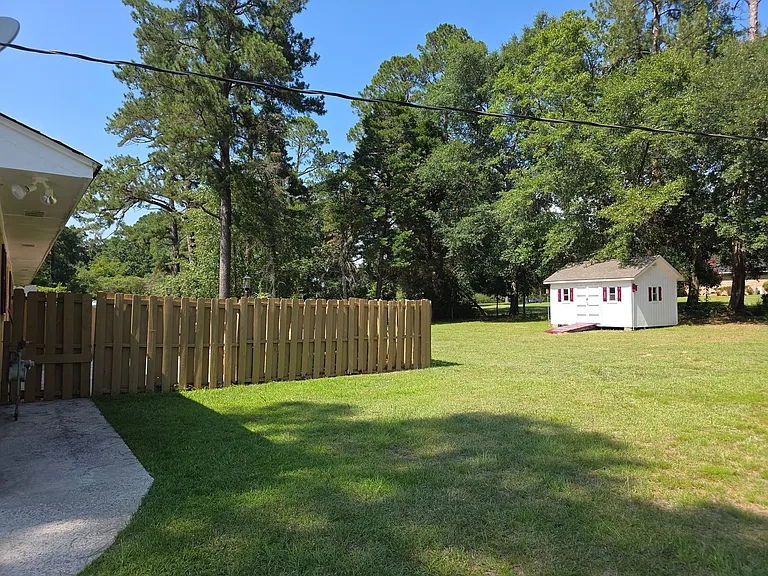 3322 Hart St — Photo 14