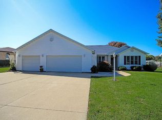 6925 Angela Dr, Decatur, IL 62521