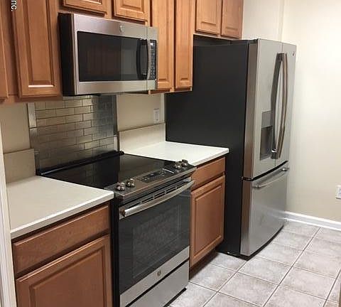 3rd image of 7801 Point Meadows Dr Unit 1305