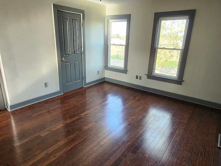 915 N Somonauk Rd — Photo 10