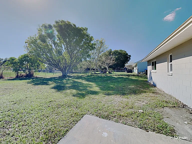 219 Ashbourne Dr — Photo 15