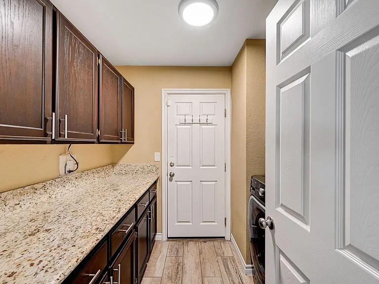 3949 Rhine Way — Photo 45