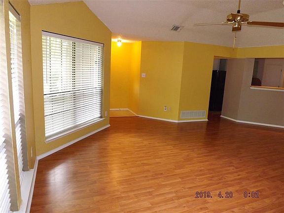 2nd image of 872 Whitehall Dr